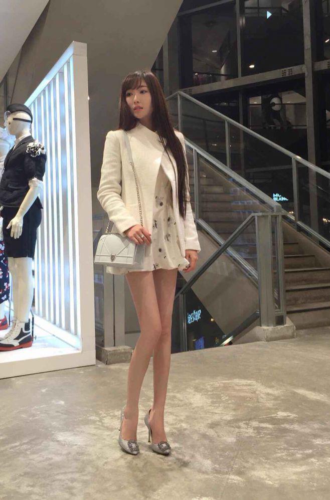 去买衣服